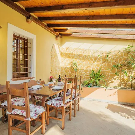 Oleandro By Interhome * Camaiore