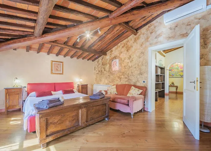 Oleandro By Interhome Camaiore