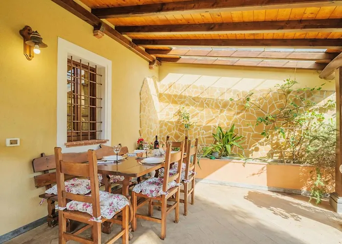 Oleandro By Interhome * Camaiore